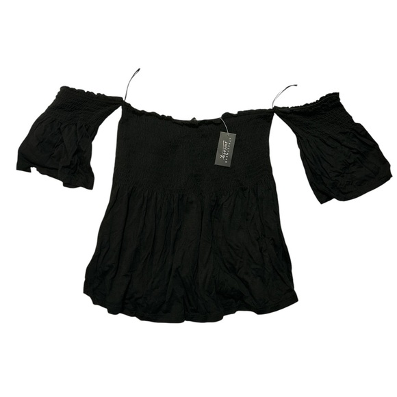 BNWT Black off-the-shoulder smocked crop top - Picture 1 of 4